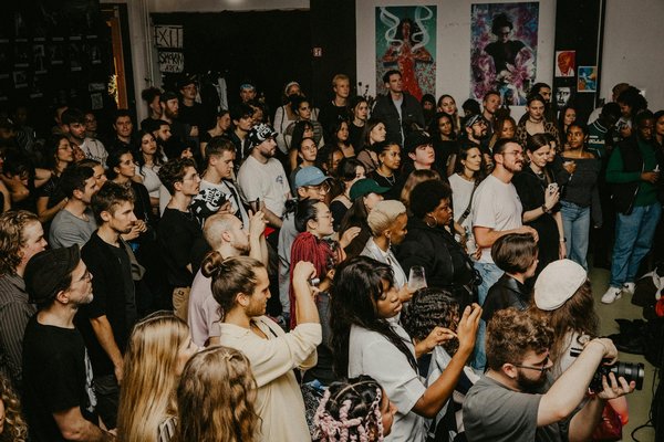 10 Podcasts Captivants pour Plonger dans le Monde Fascinant des Contes et des Légendes