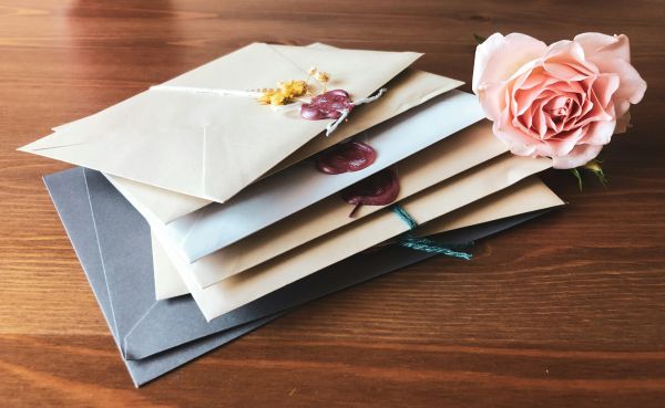 Choisissez les meilleures cartes pour exprimer votre gratitude décès